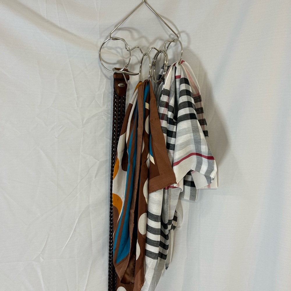 Accessory holder - Picture 6 of 6